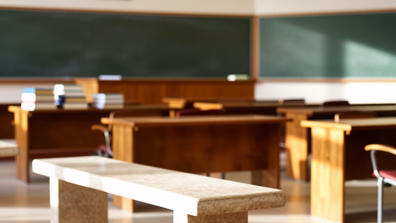 Concursos públicos Profesorado Asociado USC 2026