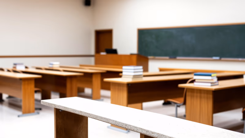 Oposición Educación Infantil Calp 2026: 4 plazas por promoción interna