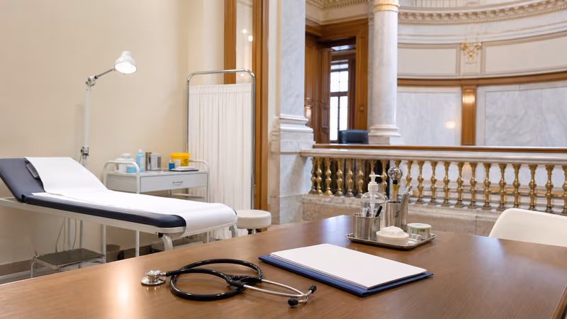Oposiciones Cortes Generales 2026: Plazas de Médico y Enfermero