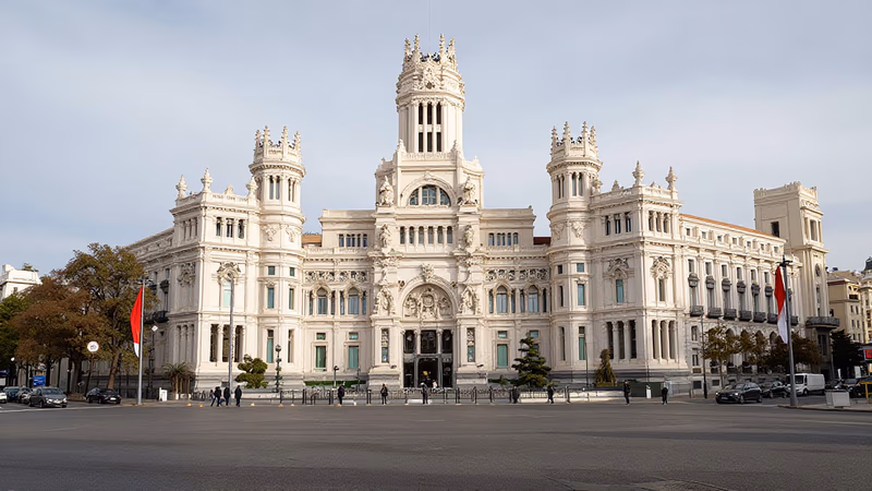 Cuerpo Auxiliares C2 Madrid: Exclusión de Aspirantes (Promoción Interna) 2026